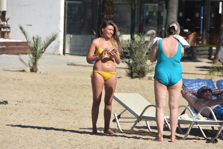 Turistler, Bodrumda sarı yazın tadını çıkardı