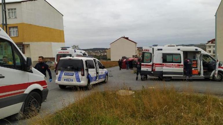 Arnavutköyde otomobille pikap çarpıştı: 2 yaralı