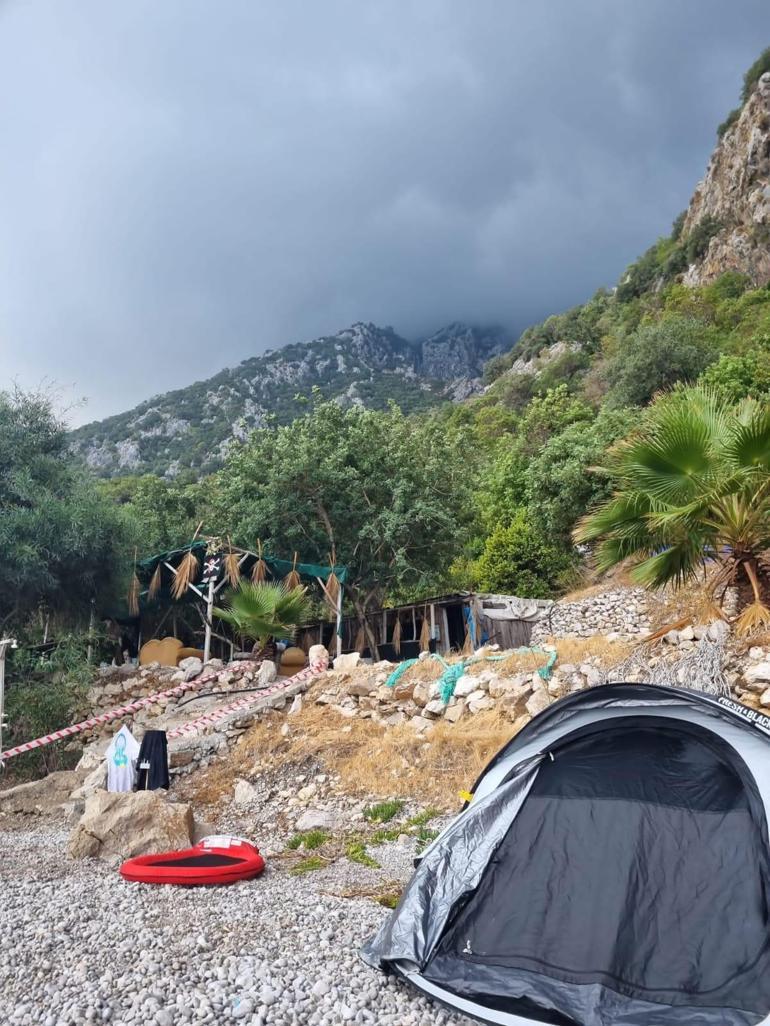 Tekneleri alabora olunca 4 arkadaşıyla ölümden dönen spiker o anları anlattı