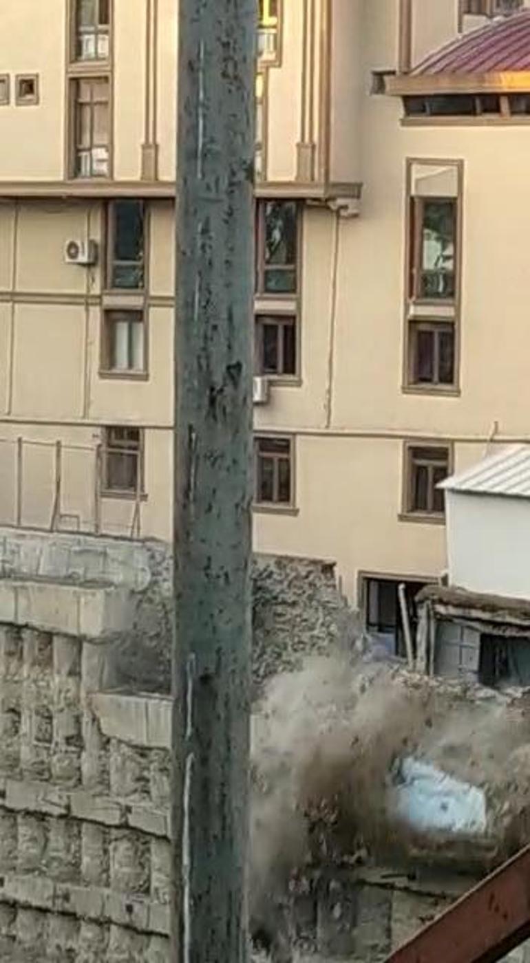 Küçükçekmecede duvarında çatlaklar oluşan üniversite binası boşaltıldı