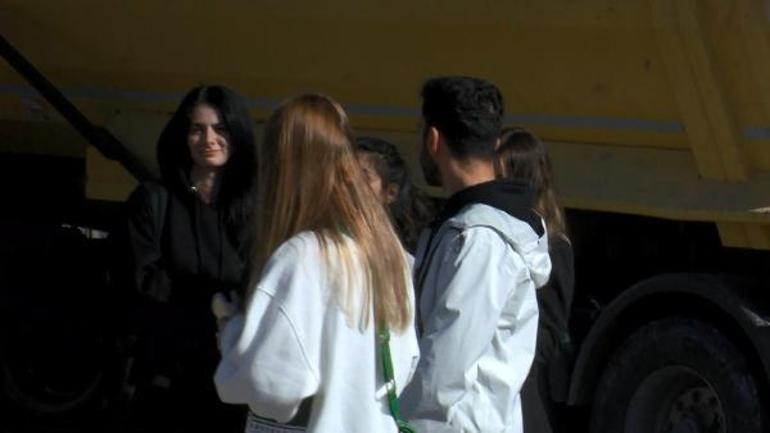 Arel Üniversitesi öğrencisi: İş makineleri ders sırasında üç kez teğet geçti