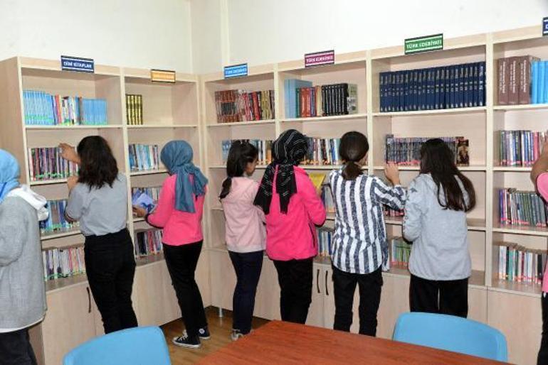 Bir okulda başlayan kitap projesi, 6 yılda 20 bin öğrenciye ulaştı