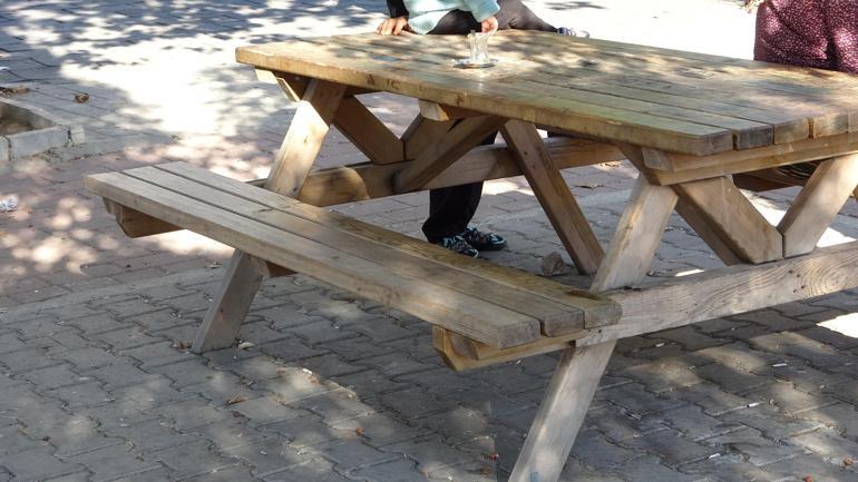 Parkta otururken silahlı saldırıya uğrayan İpek, yaşamını yitirdi