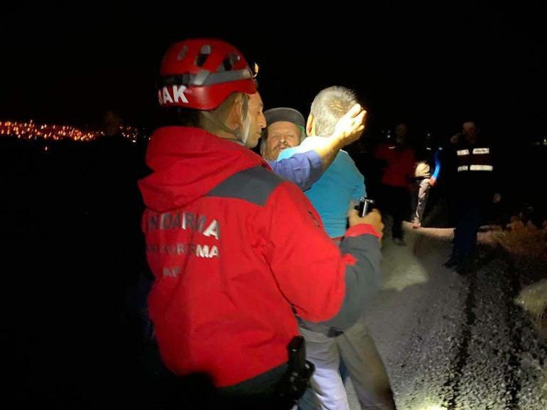 Okuldan kaçan öğrenciyi iz takip köpeği Merak buldu