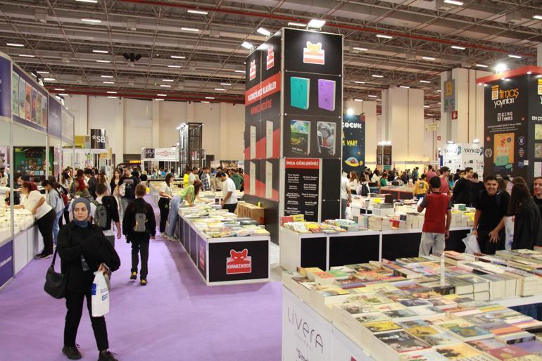 İzmir Kitap Fuarı açıldı; 10 gün ziyaret edilebilecek