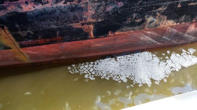 Denizi kirleten gemiye 5 milyon TL ceza