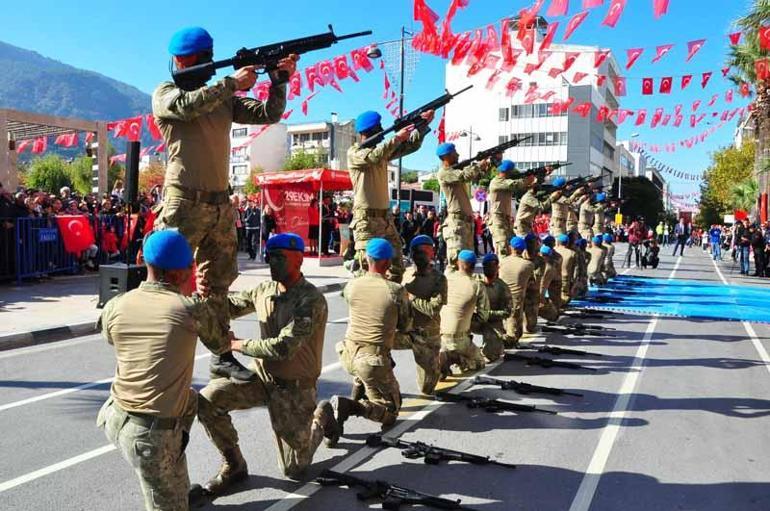 Egede Cumhuriyet coşkusu