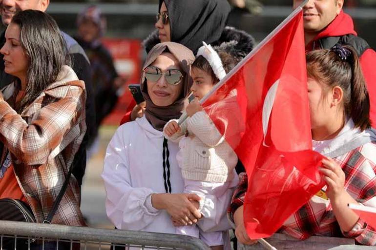 Vatan Caddesinde 29 Ekim töreni