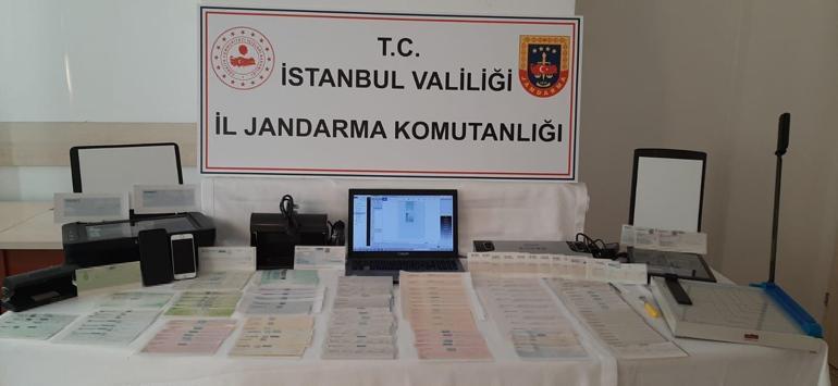 İstanbulda sahte çek operasyonu: 2 kişi tutuklandı