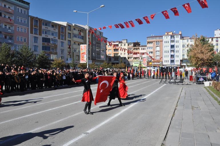 Karsın düşman işgalinden kurtuluşu kutlandı