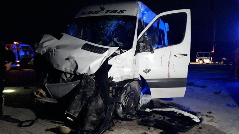 Gaziantep’te işçi servisi ile otomobil çarpıştı: 1 ölü, 15 yaralı