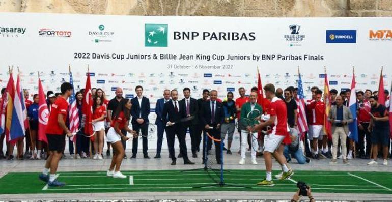 Teniste Dünya Gençler Şampiyonasının basın toplantısı Aspendos Antik Tiyatrosunda yapıldı