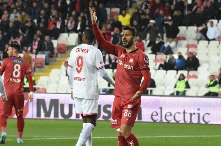 Sivasspor - Antalyaspor: 0-2