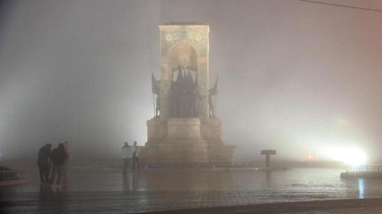 İstanbul güne yoğun sisle başladı; vapur seferleri yapılamadı