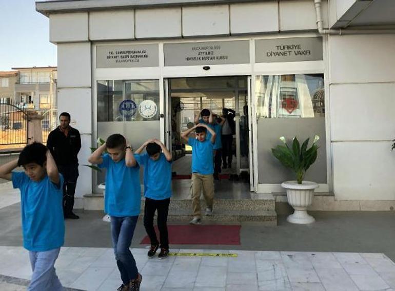 İzmirde, 81 ille eş zamanlı deprem tatbikatı