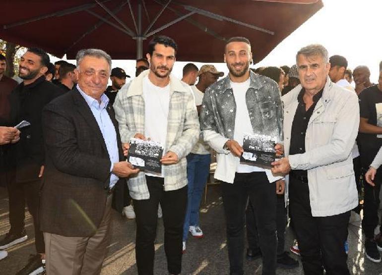 Ahmet Nur Çebi, derbi öncesi futbol takımıyla yemekte bir araya geldi