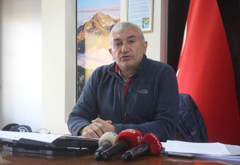 Belediye Kuran kursu tabelasını indirip suyu kesti, mahkeme tahliye durdurma kararı verdi