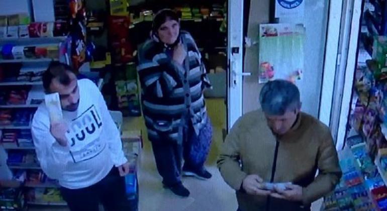 Sultangazide yardım bahanesiyle evine girdiği engelli kadının cep telefonunu çaldı