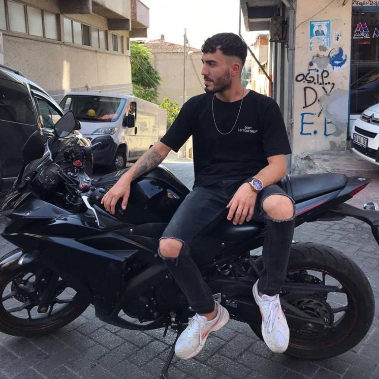 Beyoğlunda trafik tartışmasında arkadaşını öldürdü