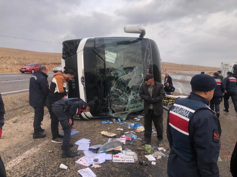 Sivasta otobüs kazasında yaralanan göçmenlerden 9unun tedavisi sürüyor