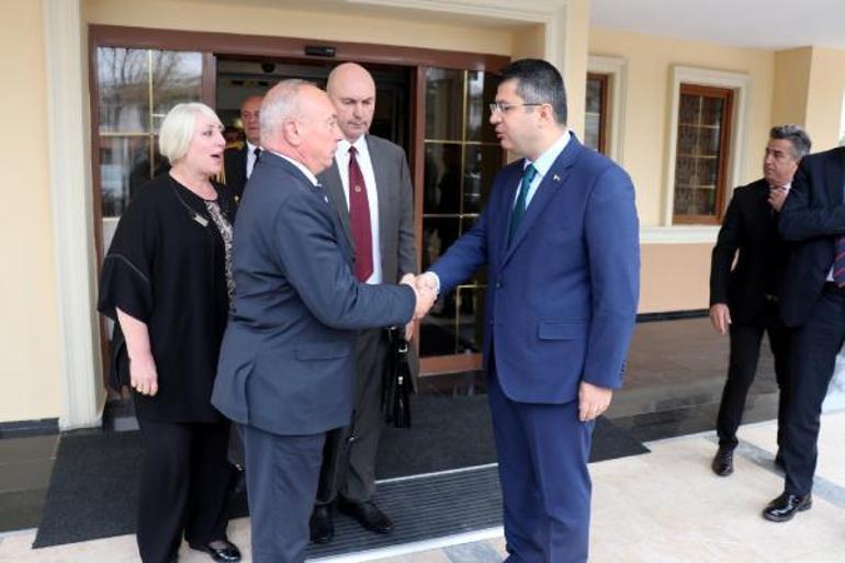 Bulgar polisin öldürülmesinde şüpheli 2 kardeş, ormanda yakalandı