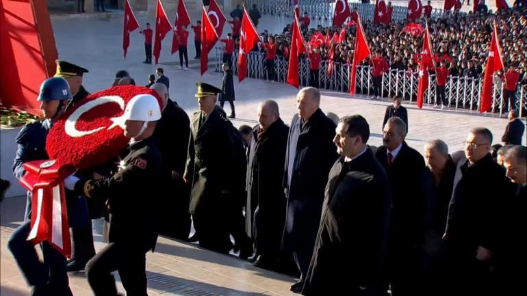 Atatürk, Anıtkabirde anıldı