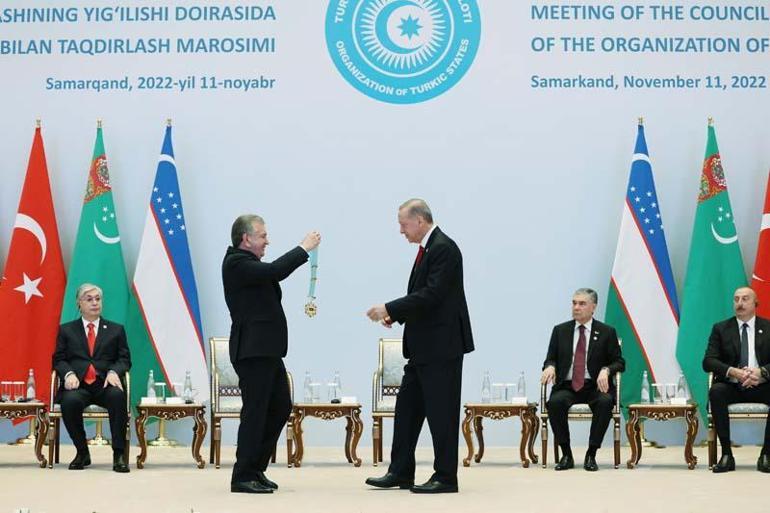 Erdoğan’a Türk Dünyası Ali Nişanı taltif edildi