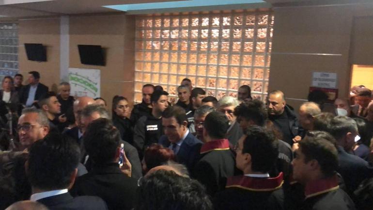 Ekrem İmamoğluna savcı tekrar 4 yıl 1 ay hapis cezası istedi