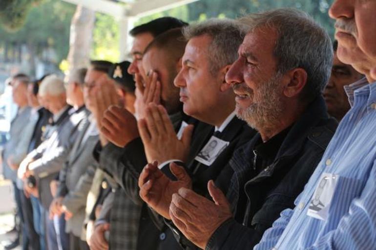 İstiklal Caddesindeki saldırıda kızıyla ölen Yusuf, mağazadaki eşini bekliyormuş