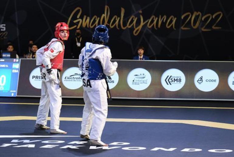 Tekvandoda Hatice Kübra İlgün dünya üçüncüsü