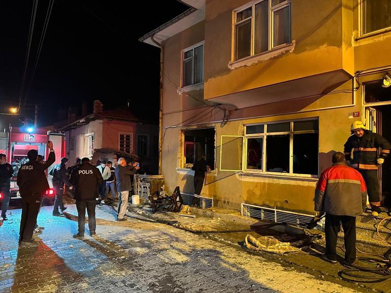 Kütahyada evde patlama: 2si ağır 7 yaralı