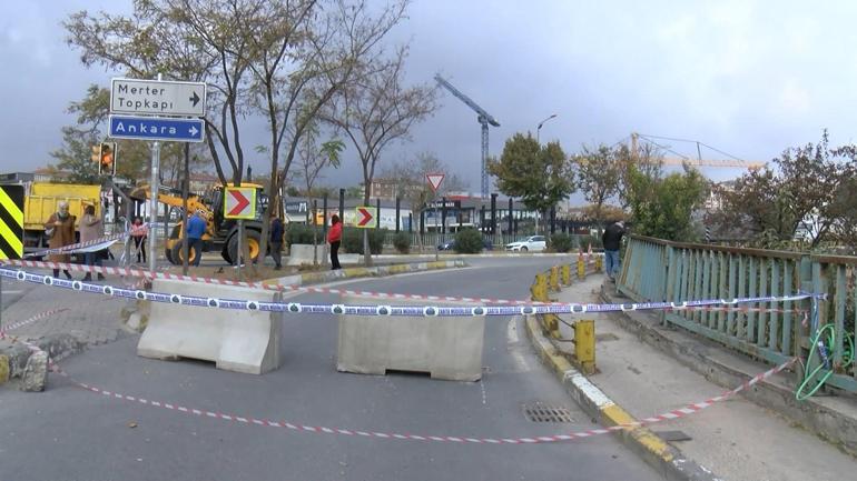 Bakırköyde inşaat alanında istinat duvarı çöktü