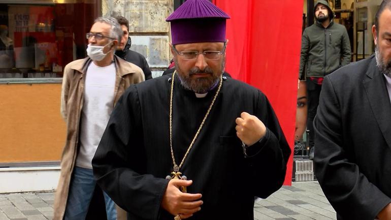 Patrik Maşalyan terör saldırısının olduğu noktada dua etti