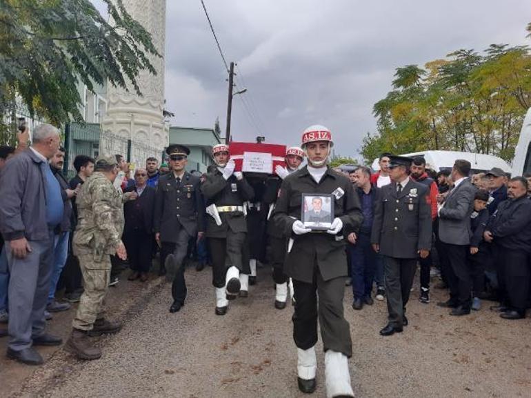 Pençe- Kilit şehidi uzman çavuş, son yolculuğuna uğurlandı