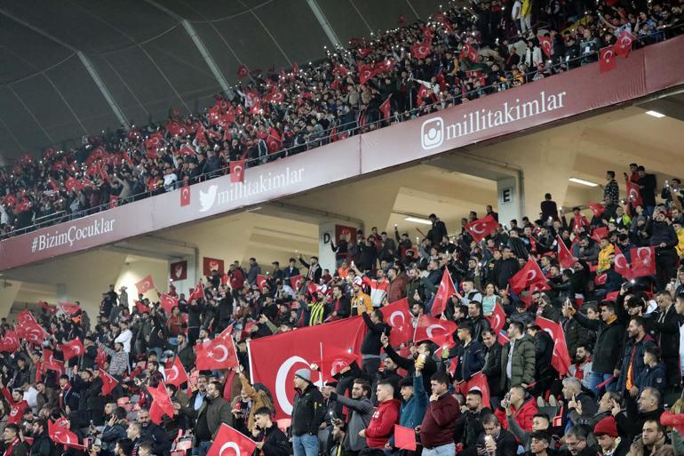 Gaziantepte 21 yıl sonra milli heyecan