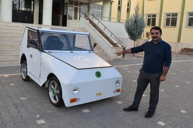 Liselilerden 60 kilometre hıza ulaşabilen elektrikli otomobil