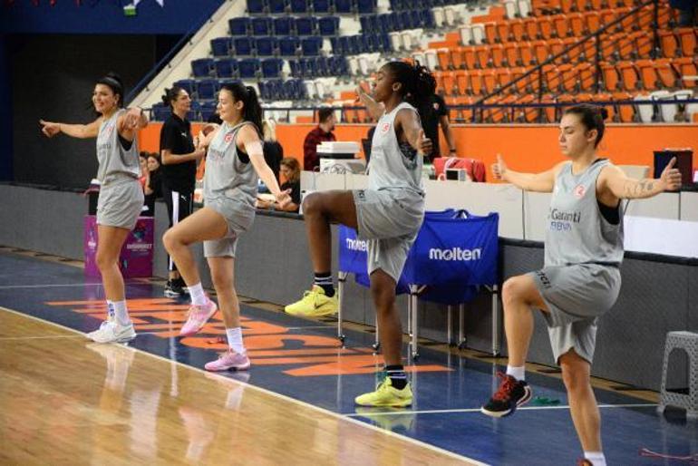 A Milli Kadın Basketbol Takımı, Arnavutluk ve Slovenya maçı hazırlıklarına başladı