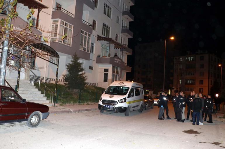 Bina toplantısında komşular arasında bıçaklı kavga: 2 yaralı