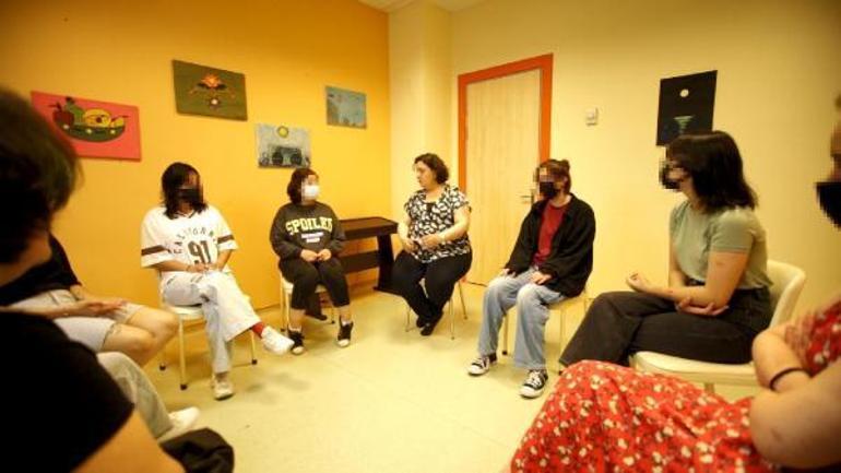 Çocuklara Gündüz Kliniğinde psikoterapi