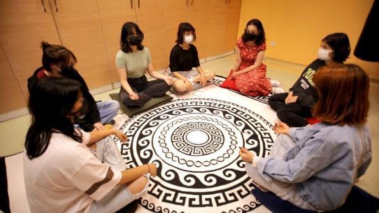 Çocuklara Gündüz Kliniğinde psikoterapi