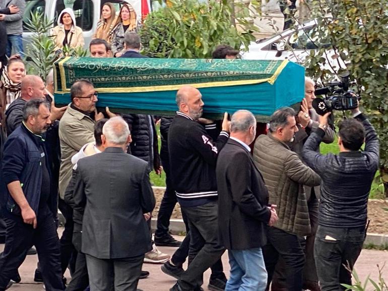 Kazada ölen tiyatrocu Özgür Karataş, Tolga Güleryüz ve Burak Topçu son yolculuğuna uğurlandı