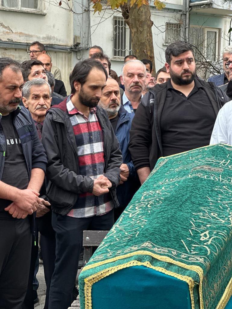 Kazada ölen tiyatrocu Özgür Karataş, Tolga Güleryüz ve Burak Topçu son yolculuğuna uğurlandı