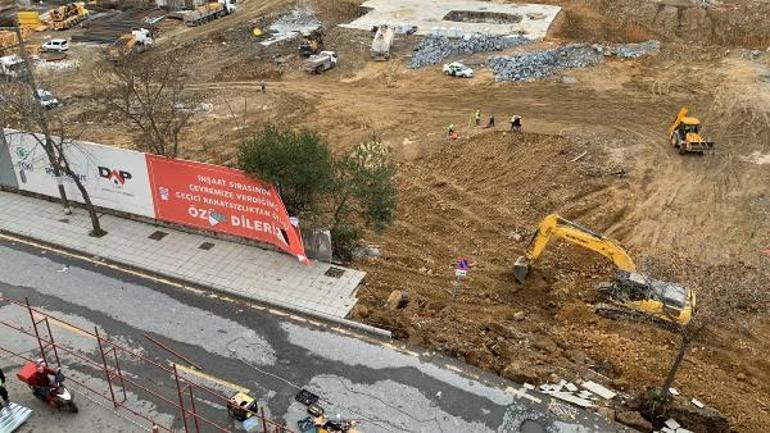 Kağıthanede inşaatın istinat duvarı çöktü; facia ucuz atlatıldı