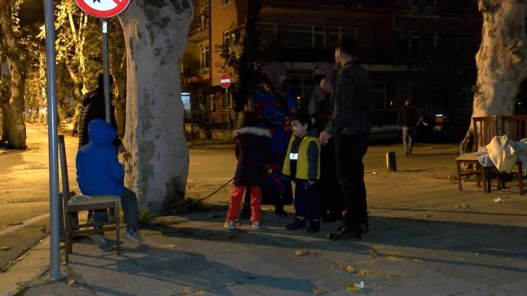 İstanbullular depremin ardından sokağa çıktı