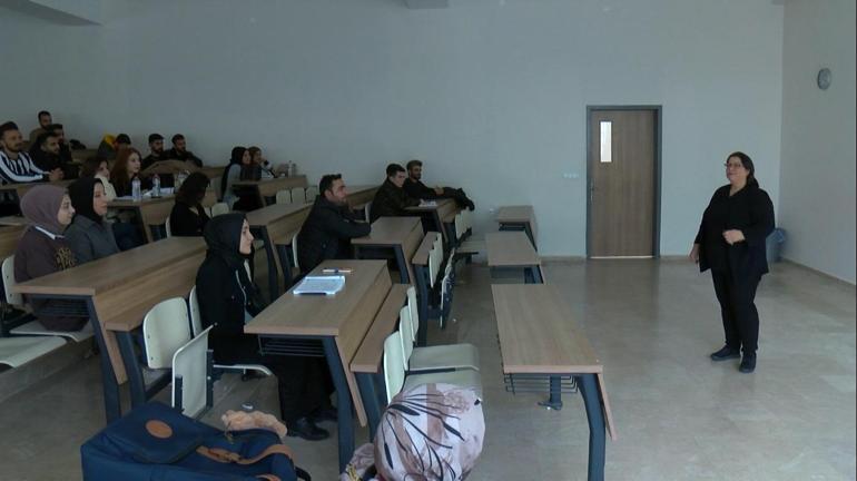 Profesörlük hayali için ortaokul ve liseyi dışarıdan bitirdi, 1 yüksekokul 3 fakülteden mezun oldu