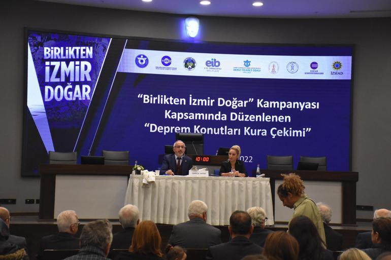 Birlikten İzmir Doğar projesiyle deprem konutlarının kurası çekildi