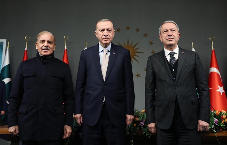 Cumhurbaşkanı Erdoğan Pakistan Başbakanı Şahbaz Şerif ile ortak basın açıklaması yaptı