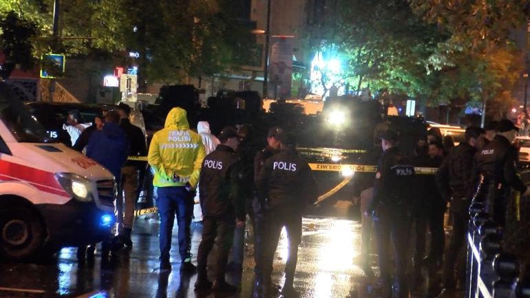 Beyoğlunda polis ile şüpheliler arasında çatışma: 1 ölü, 1i polis 2 yaralı