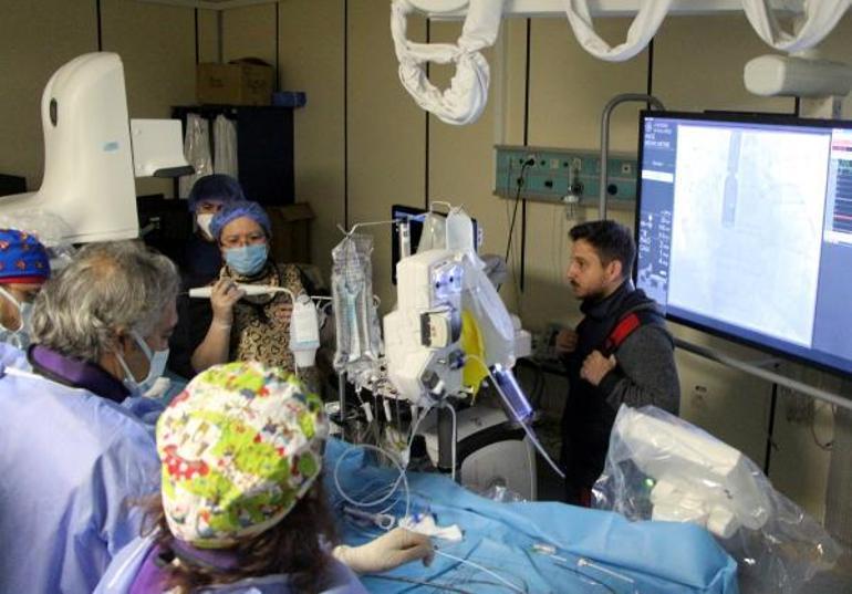 15 günde 2 kez felç geçirdi, operasyonla sağlığına kavuştu