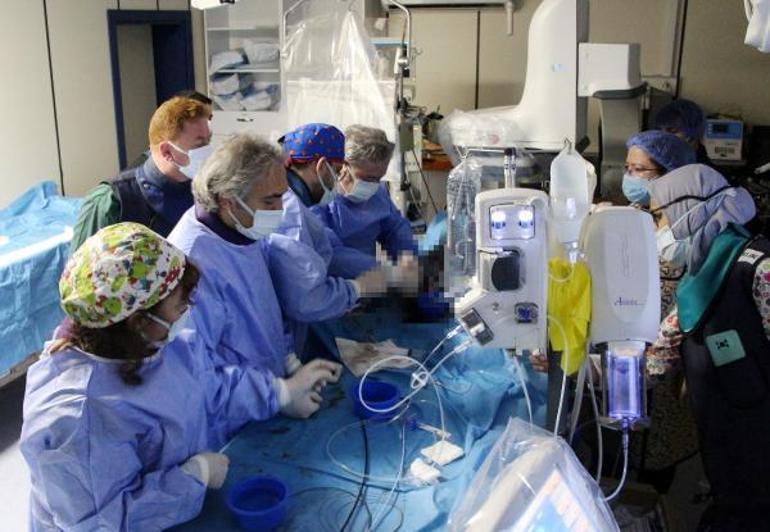 15 günde 2 kez felç geçirdi, operasyonla sağlığına kavuştu